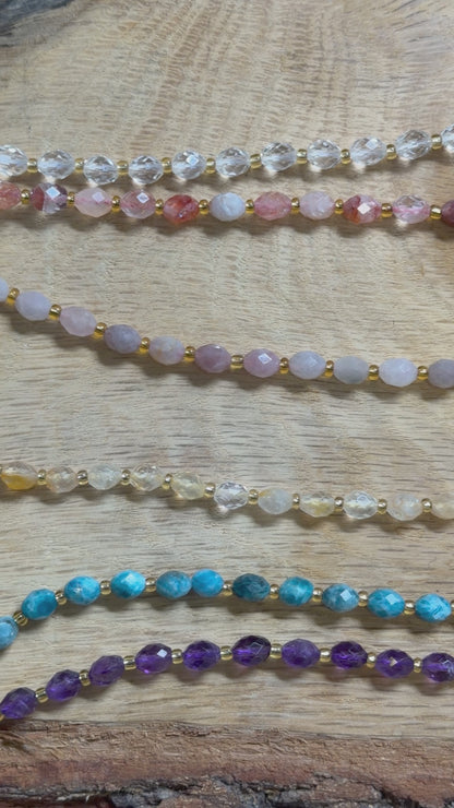 Fil de perles naturelle ovale facetté 6 x 8 mm (21 pierres naturelles)