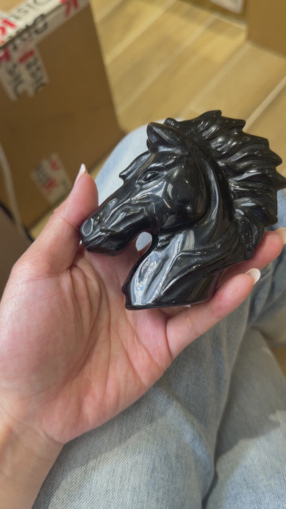 Figurine tête de cheval sculptée Obsidienne noire 10x10x4 cm
