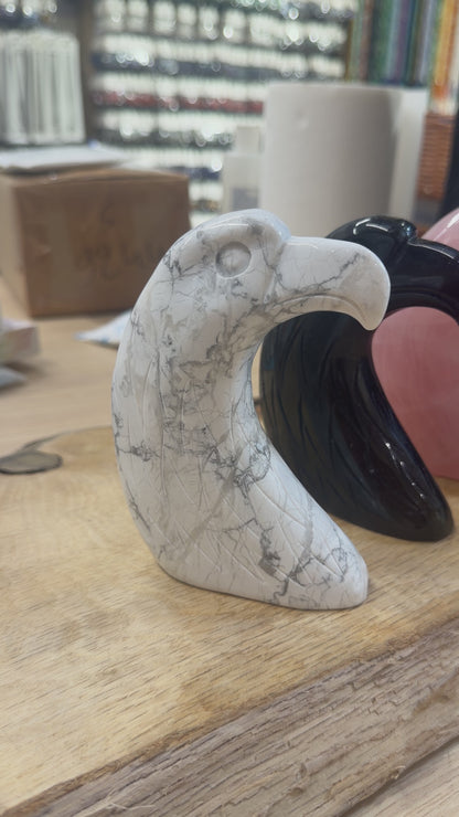 Figurine Aigle 500g environ  — 7.5x12.5 cm (4 pierres disponible)