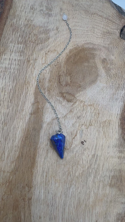 Pendule forme petit cone facetté (10 pierres disponible)