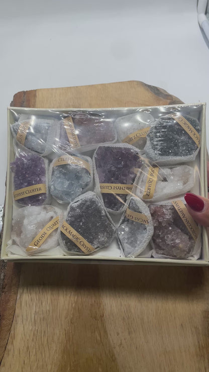 Boîte de Amethyste/Celestine/Quartz 18x14x4 cm N°35