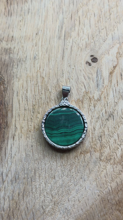 Pendentif en malachite en laiton argenté (3 formes disponible)